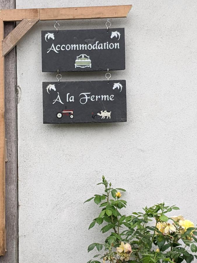 Lubersac Accommodation A La Ferme מראה חיצוני תמונה