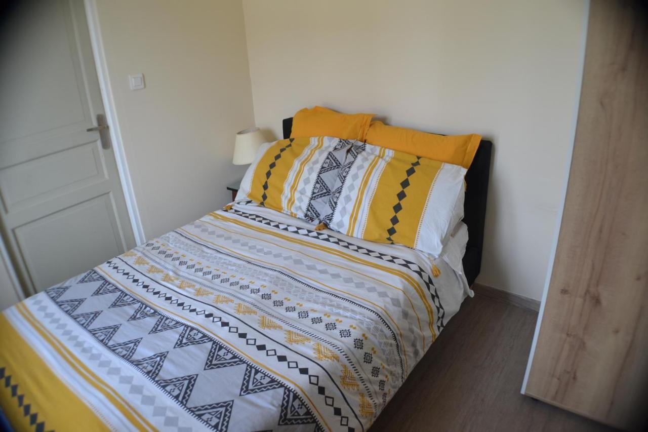 Lubersac Accommodation A La Ferme מראה חיצוני תמונה