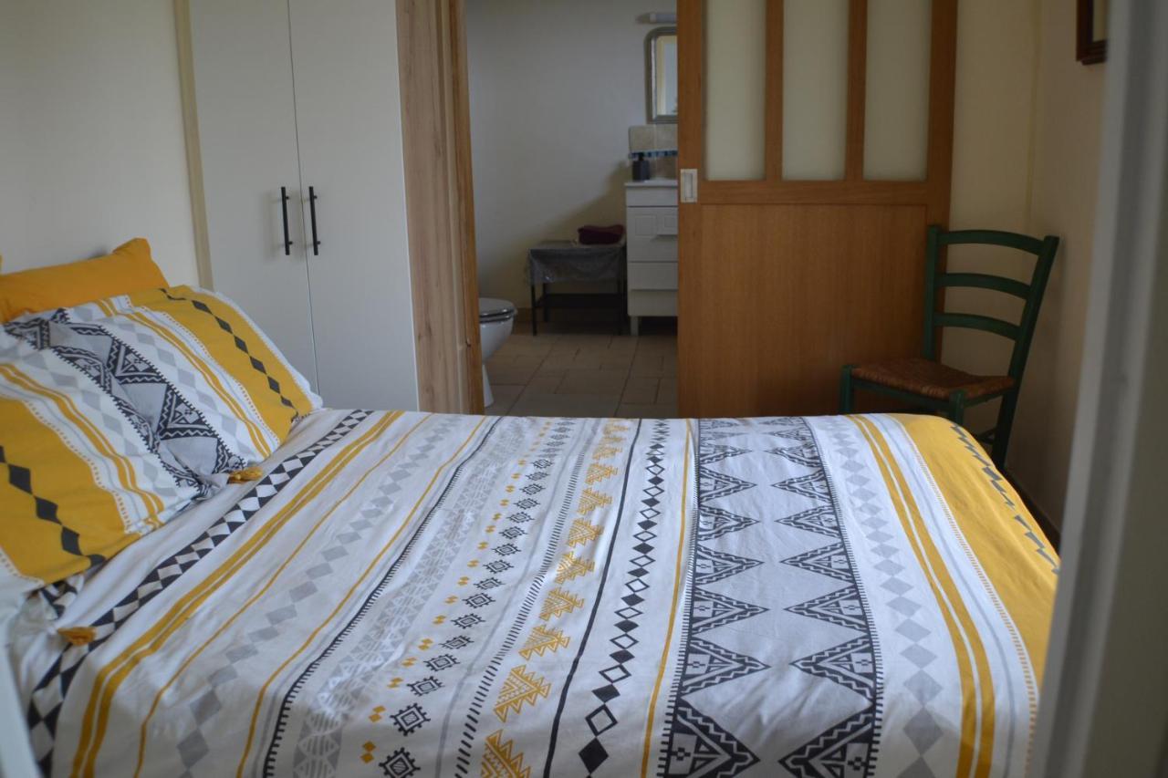 Lubersac Accommodation A La Ferme מראה חיצוני תמונה