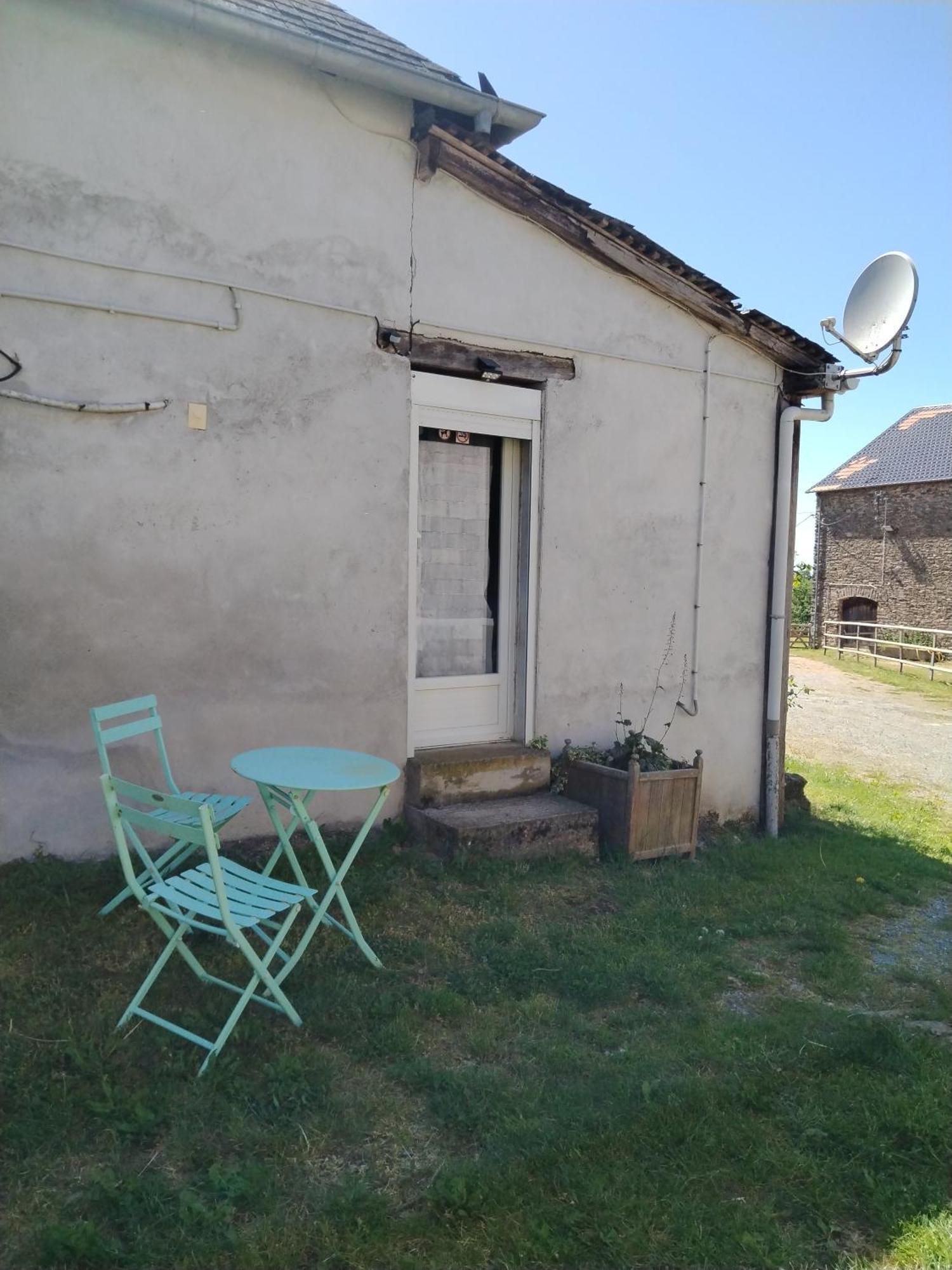 Lubersac Accommodation A La Ferme מראה חיצוני תמונה